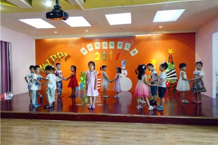 加強引導幼兒的社會交往能力